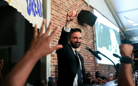 নিউ ইয়র্কের সম্ভাব্য প্রথম মুসলিম মেয়র, কে এই জোহরান মামদানি?