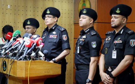 বিমানের কাঠমুন্ডু ফ্লাইটে বোমা! ছেলের পরকীয়া ঠেকাতে মায়ের কাণ্ড