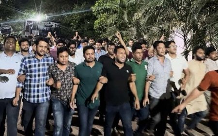 চট্টগ্রাম বিশ্ববিদ্যালয়ের ঘটনায় ঢাবি ও জবিতে বিক্ষোভ