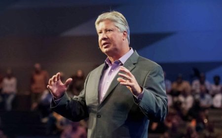 কিশোরীকে যৌন নির্যাতনের দায় স্বীকার টেক্সাসের গেটওয়ে চার্চের প্রতিষ্ঠাতা রবার্ট মরিসের