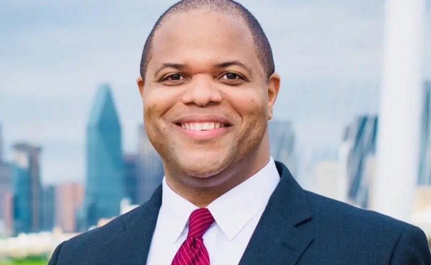 পদত্যাগের গুঞ্জন উড়িয়ে দিলেন ডালাস মেয়র এরিক জনসন