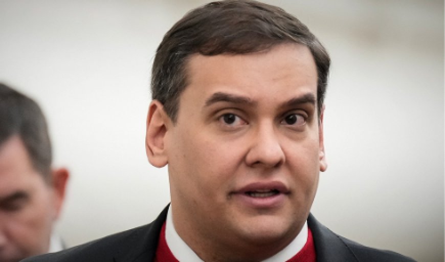 প্রাক্তন সাংসদ জর্জ সান্টোসের ফেডারেল জেল সাজা কমিয়ে দিলেন ট্রাম্প