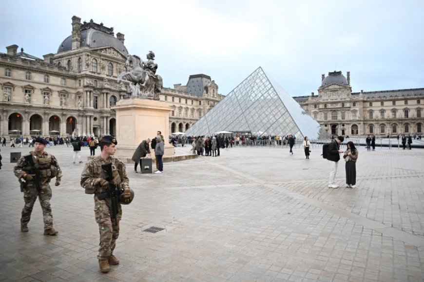 ল্যুভরে রত্ন চুরির ঘটনায় দুই সন্দেহভাজন আটক