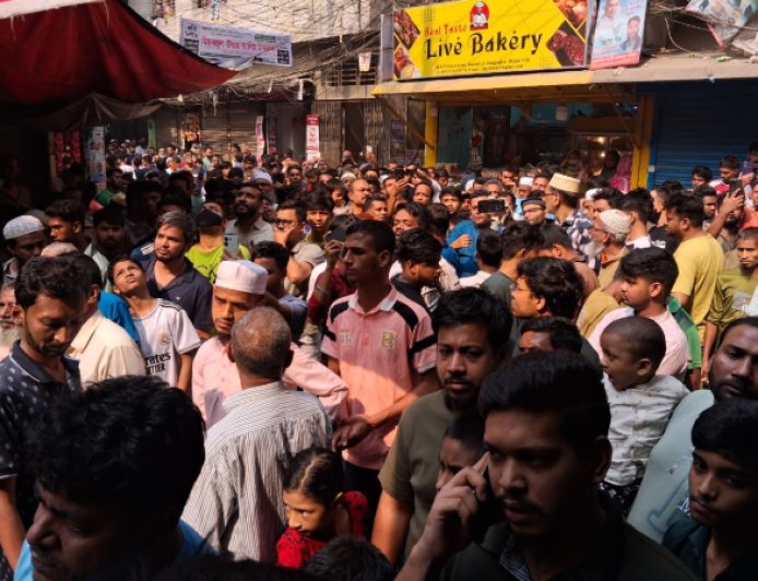 বাংলাদেশে শক্তিশালী ভূমিকম্পে অন্তত ১০ জনের মৃত্যু, আহত ছয় শতাধিক