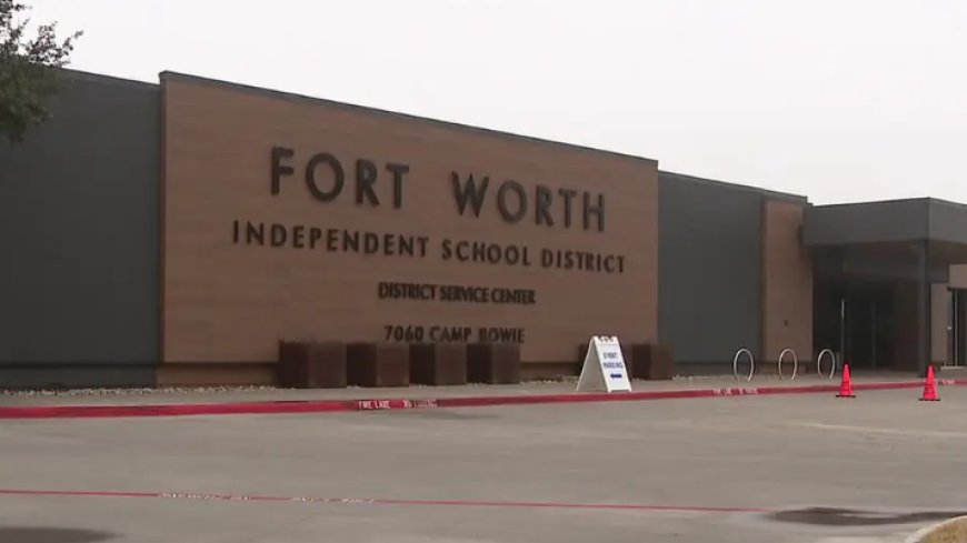 রাষ্ট্রীয় নিয়ন্ত্রণের শঙ্কায় ফোর্ট ওয়ার্থের শিক্ষকেরা