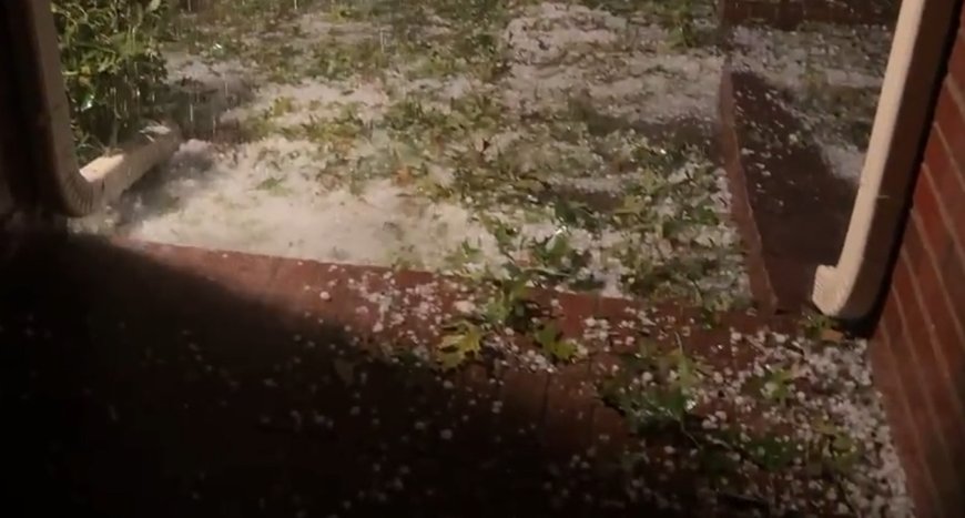 নর্থ টেক্সাসে টর্নেডো ওয়াচ, ডালাসে ভারি বৃষ্টিতে সড়কে ধীর গতি