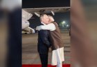 কোলাকুলি করে দিল্লিতে পুতিনকে স্বাগত জানালেন মোদি