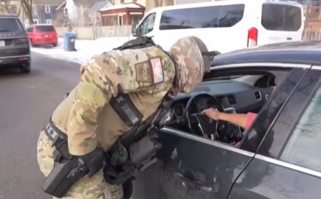 মিনিয়াপোলিসে ‘নাগরিকত্বের প্রমাণ’ চাইছেন অভিবাসন কর্মকর্তারা, আতঙ্কে সাধারণ মানুষ