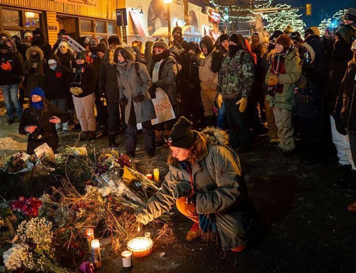 মিনিয়াপোলিসে ফেডারেল এজেন্টদের গুলিতে মার্কিন নাগরিক নিহত, নতুন করে বিক্ষোভ