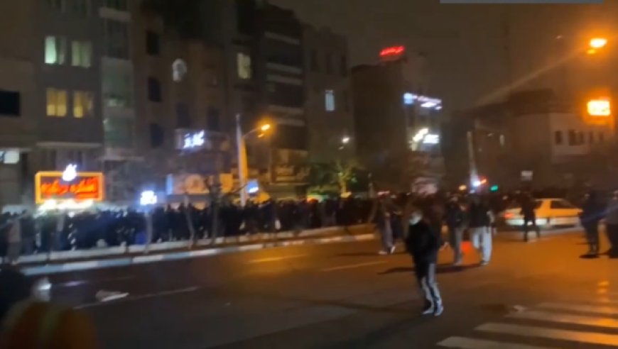 ইরানের বিরুদ্ধে ‘অত্যন্ত কঠোর’ পদক্ষেপের কথা ভাবছে ট্রাম্প প্রশাসন