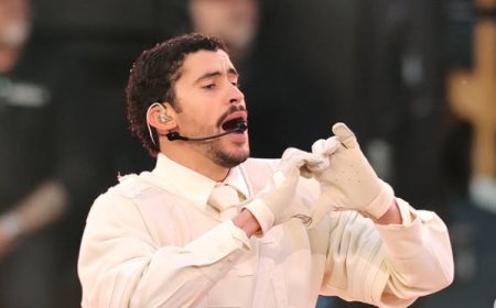 সুপার বোলের মঞ্চে লাতিন সংস্কৃতির উৎসব: ইতিহাস গড়লেন ব্যাড বান্নি