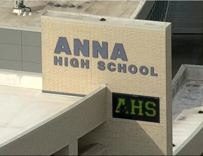 বোমার হুমকিতে আনা হাই স্কুলে ক্লাস বন্ধ