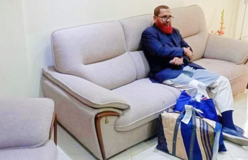 ৭৪ লাখ টাকাসহ সৈয়দপুর বিমানবন্দরে আটক ঠাকুরগাঁও জেলা জামায়াতের আমির