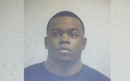 জেসমিন ক্রকেটের নিরাপত্তা দলের সদস্য ছিলেন পুলিশের গুলিতে নিহত ‘মাইক কিং’!