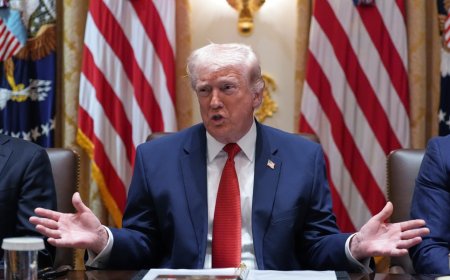 ইরানে জ্বালানি স্থাপনায় হামলা ১০ দিন স্থগিত, ট্রাম্প বললেন আলোচনা ‘ইতিবাচক’