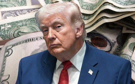 কাগুজে ডলারে ট্রাম্পের স্বাক্ষর, যুক্তরাষ্ট্রে নজিরবিহীন উদ্যোগ