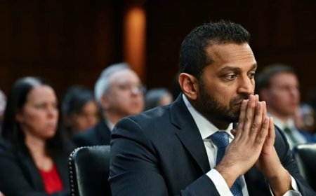 ডেমোক্র্যাট আইনপ্রণেতার বিরুদ্ধে কাশ প্যাটেলের তৎপরতা, এফবিআই’র ভেতরে উদ্বেগ