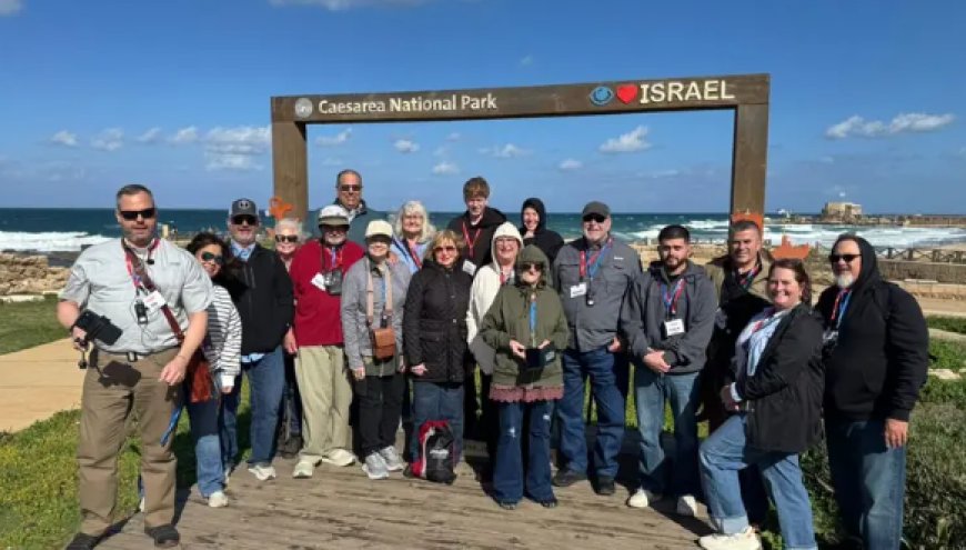 যুদ্ধের ভয়াবহতায় তড়িঘড়ি করে ইসরায়েল ত্যাগ নর্থ টেক্সাসের তীর্থযাত্রীদের