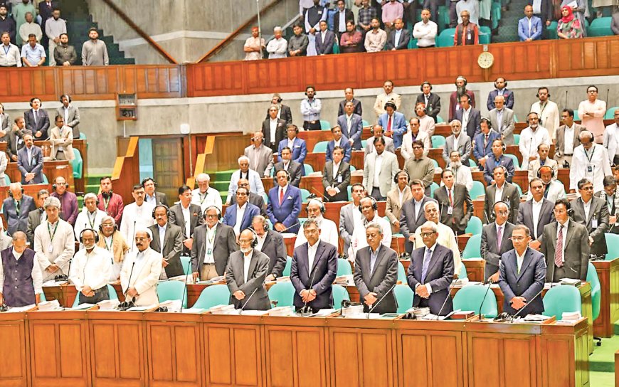 প্রথম দিনেই উত্তপ্ত ত্রয়োদশ সংসদ, রাষ্ট্রপতির ভাষণে বিরোধীদের ওয়াকআউট