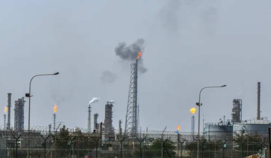 কুয়েতে তেল শোধনাগারে ইরানের ড্রোন হামলা, উপসাগরে জ্বালানি সংকট ঘনীভূত