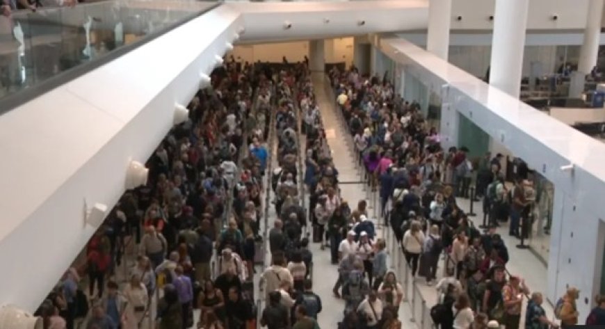 দীর্ঘতম আংশিক শাটডাউনে যুক্তরাষ্ট্রজুড়ে বিমানবন্দরে বিশৃঙ্খলা