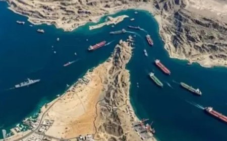 ক্ষতিপূরণ ছাড়া হরমুজ প্রণালি খুলবে না ইরান