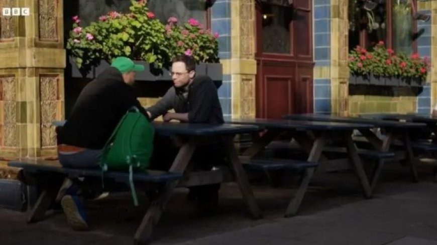 যুক্তরাজ্যে আশ্রয় পেতে ‘সমকামী সাজছেন’ বাংলাদেশ অভিবাসীরাও