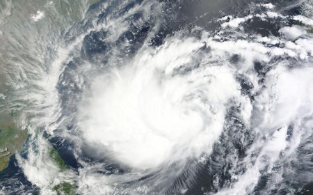 বঙ্গোপসাগরে লঘুচাপ, চট্টগ্রামসহ চার সমুদ্রবন্দরে ৩ নম্বর সতর্ক সংকেত