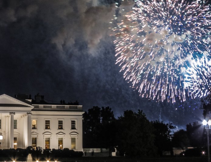 যুক্তরাষ্ট্রের ২৫০তম স্বাধীনতা দিবসে ন্যাশনাল মলে ট্রাম্পের ভাষণ, নিউইয়র্কে আতশবাজি
