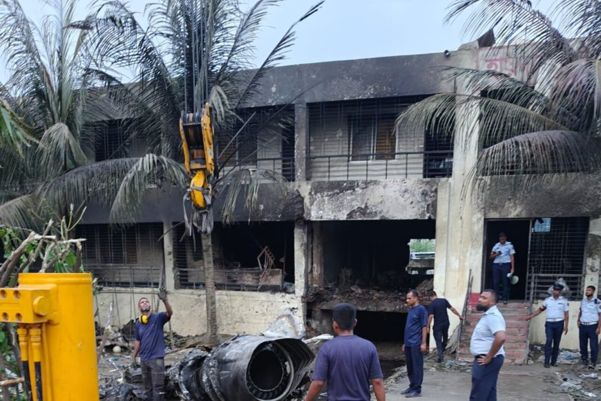 মাইলস্টোন দুর্ঘটনায় ক্ষতিগ্রস্ত ভবন ভাঙা হচ্ছে, স্মৃতি সংরক্ষণের পরিকল্পনা এখনো হয়নি