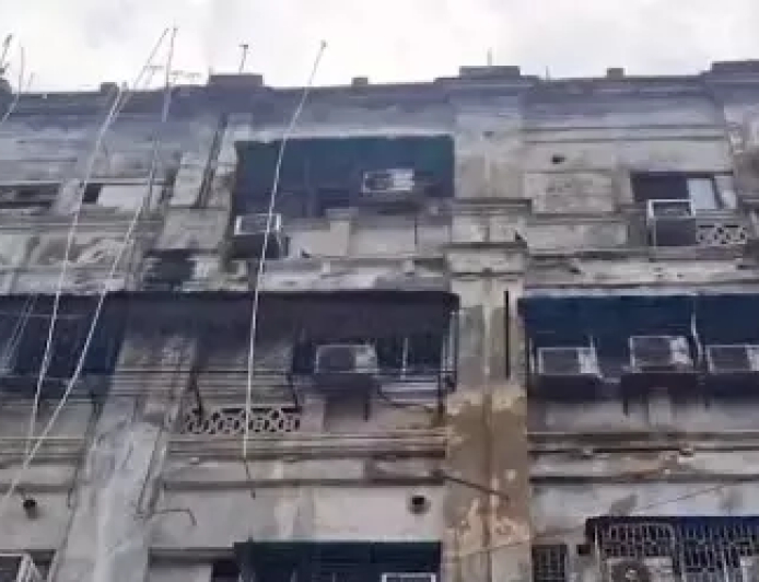 কলকাতার হোটেলে আগুনে নয় বাংলাদেশি নিহত, শিশুসহ একই পরিবারের চারজন