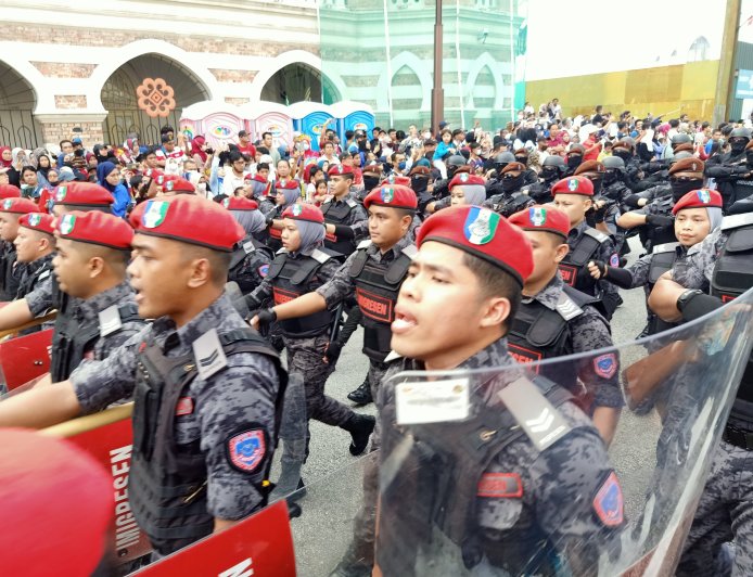 মালয়েশিয়ায় কর্মী কোটা জালিয়াতিতে দুই বাংলাদেশিসহ ২০ জন গ্রেপ্তার