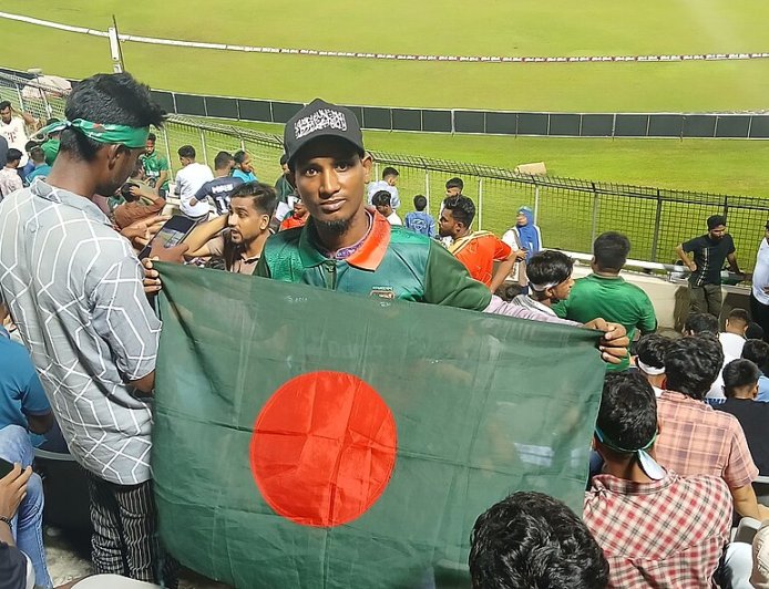 মিরপুর টেস্টের তৃতীয় দিনে ধসে পড়ল বাংলাদেশের ইনিংস