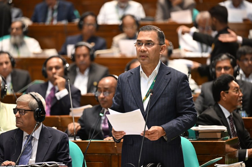 জুলাই শহীদ স্মৃতিস্তম্ভ উদ্বোধন করলেন তারেক রহমান, বিরোধী দলকে সতর্ক করলেন স্বৈরতন্ত্রের পথ না খুলতে