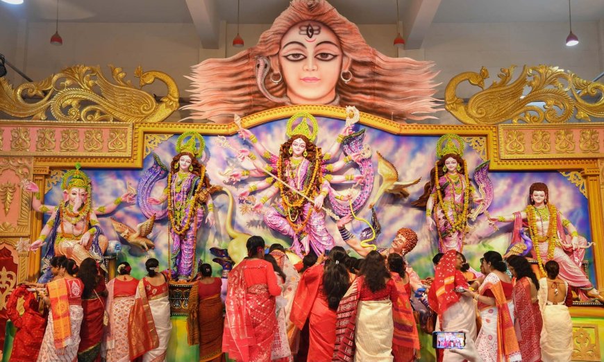 দুর্গাপূজায় এবার প্রায় ১১০০ কোটি টাকার ব্যবসা